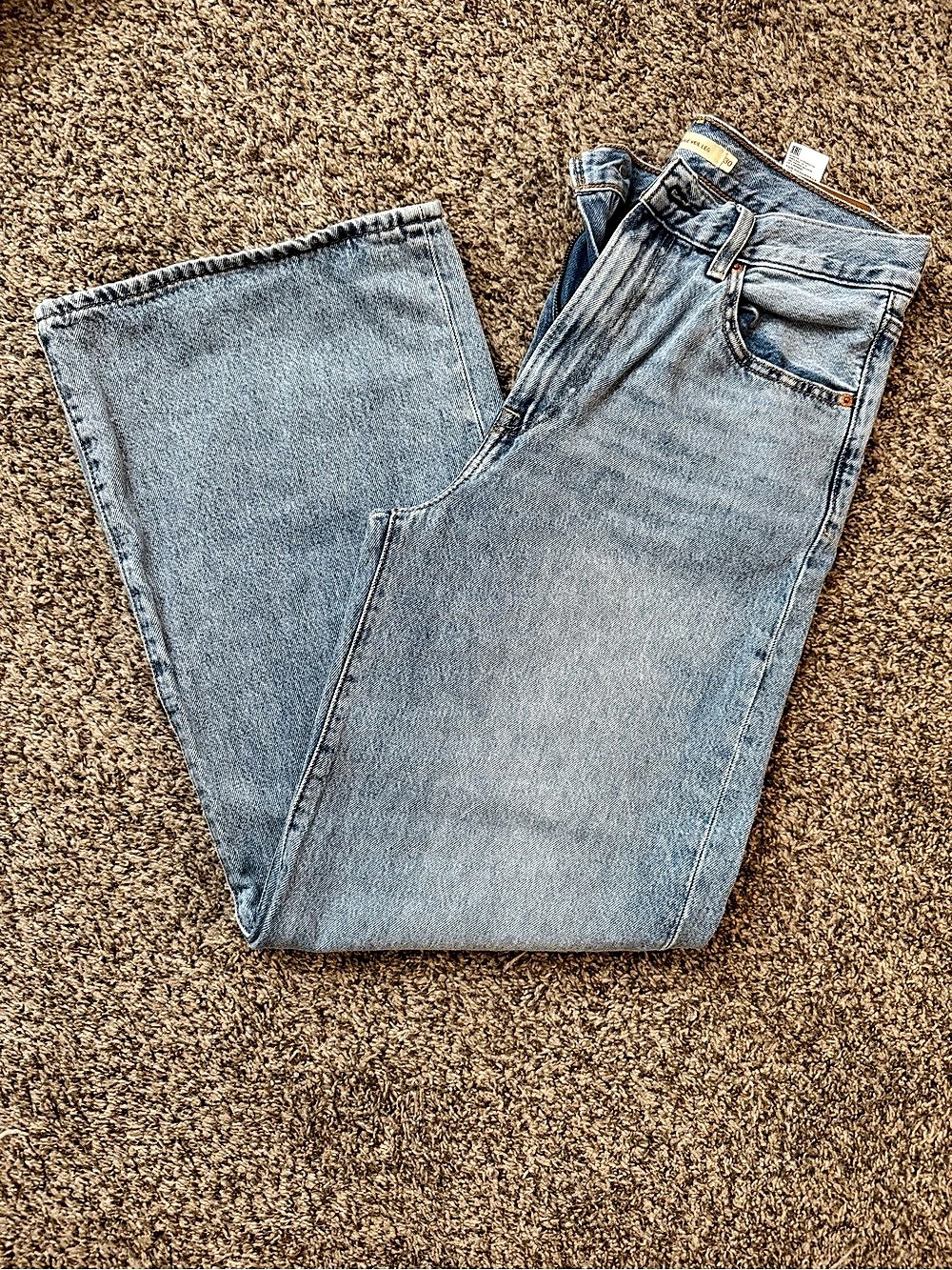 Levi's Ribcage Wide Leg - Picture 3 of 5